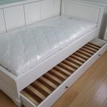 Decosier bed