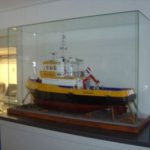 glazen vitrine modelschip