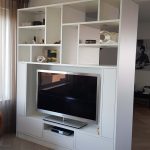Room divider met tv